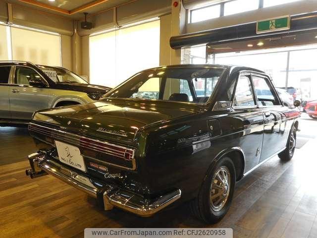 Nissan Bluebird 1970 thumbnail 2