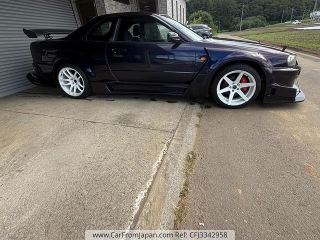 Nissan Skyline Coupe 2000 thumbnail 17