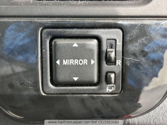 Daihatsu Mira Gino 2001 thumbnail 18