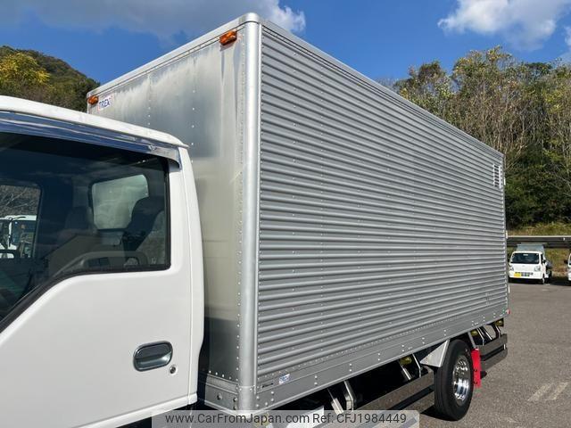 Isuzu Elf Truck 2000 thumbnail 25