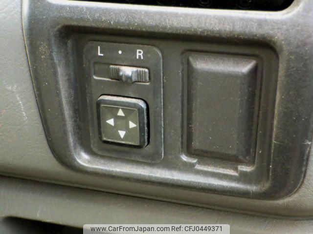 Mitsubishi Town Box 1999 thumbnail 15