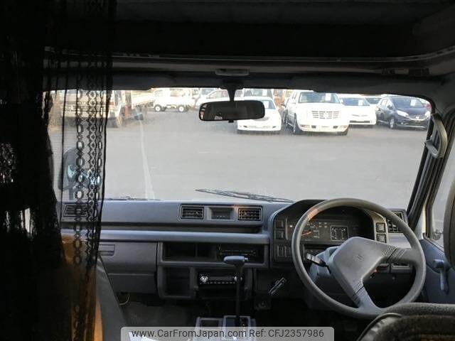 Isuzu Fargo Truck 1992 thumbnail 3