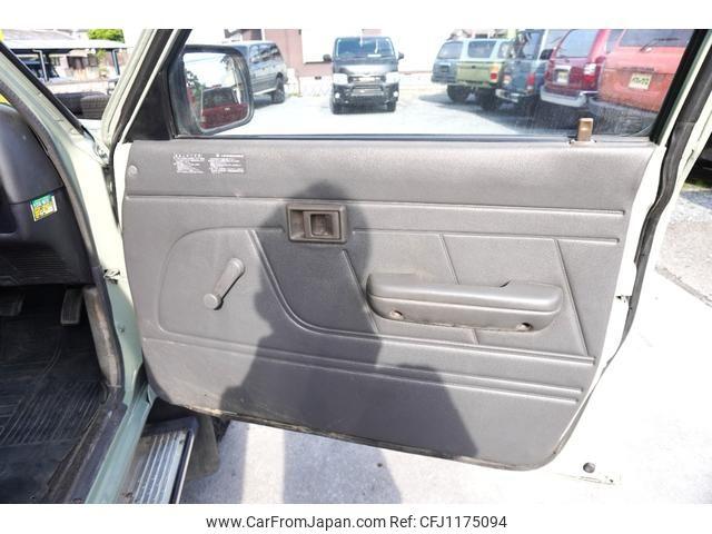 Toyota Hilux Pick Up 1992 thumbnail 14
