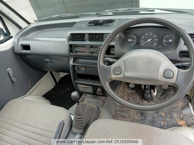 Daihatsu Hijet Truck 2000 thumbnail 13