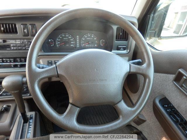 Nissan Caravan Coach 1996 thumbnail 20