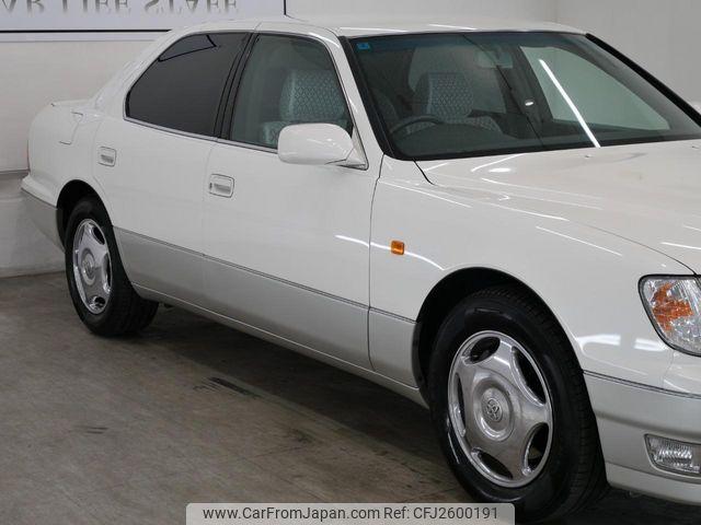 Toyota Celsior 2000 thumbnail 38