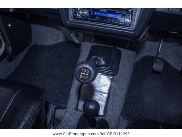 Suzuki Jimny 1997 thumbnail 16