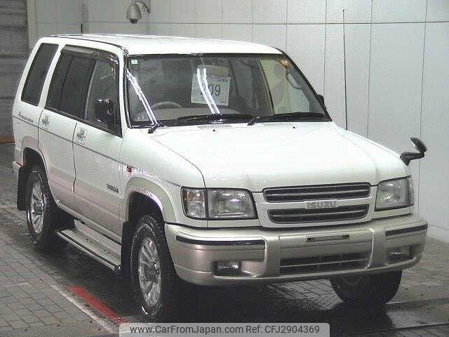 Isuzu Bighorn 2000 photo 1