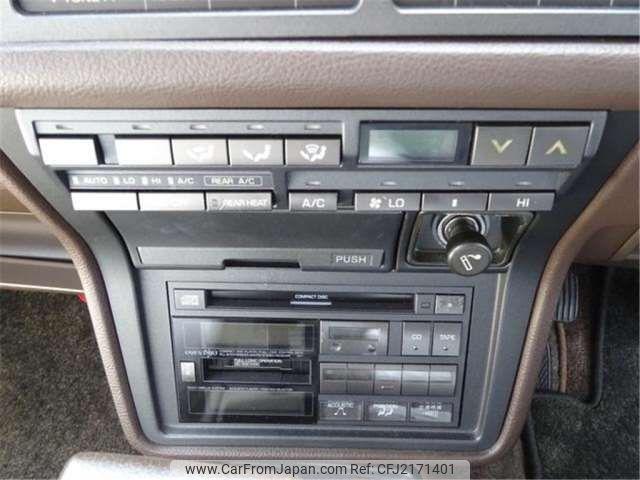Toyota Crown 1987 thumbnail 19