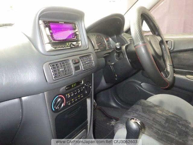 Toyota Sprinter Sedan 2000 thumbnail 4