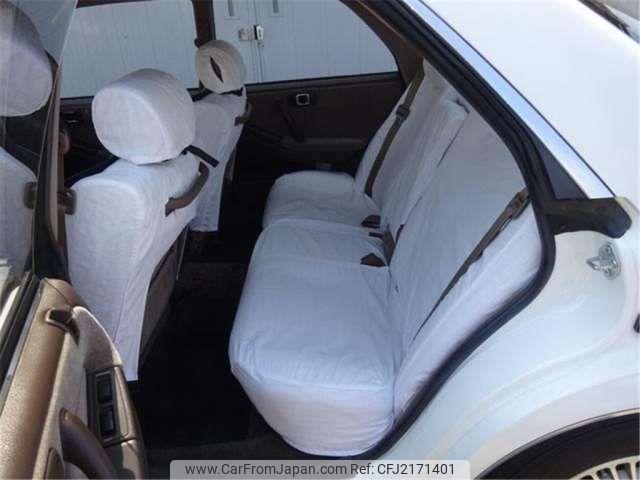 Toyota Crown 1987 thumbnail 18