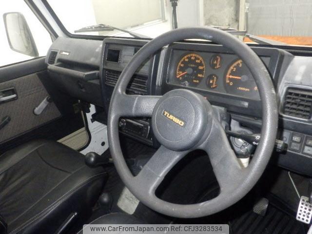 Suzuki Jimny 1992 thumbnail 4