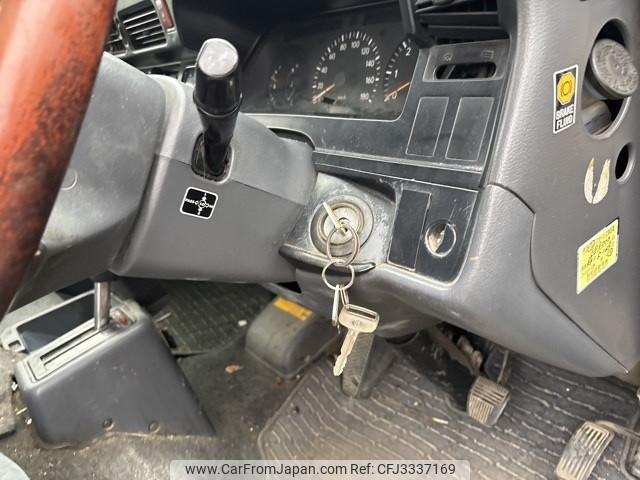 Toyota Hiace Van 1999 thumbnail 7