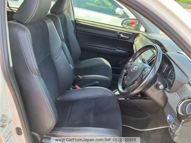 Toyota Corolla Fielder thumbnail 8