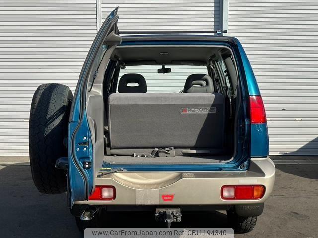 Nissan Mistral 1996 thumbnail 8