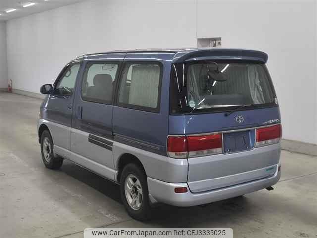 Toyota Hiace Regius thumbnail 2