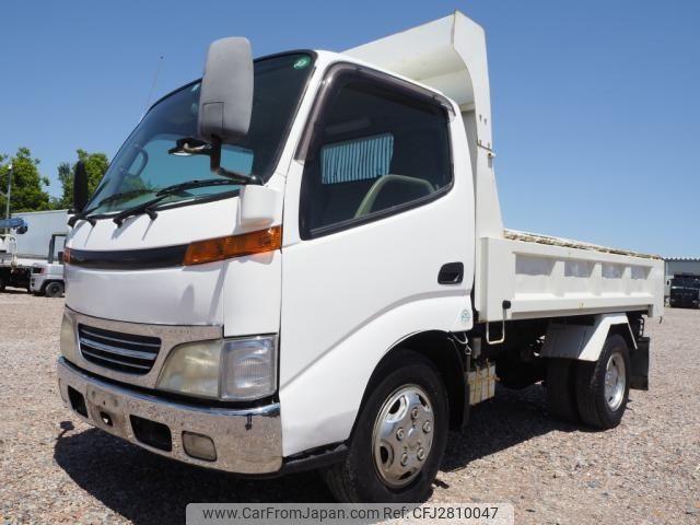 Hino Dutro 2001