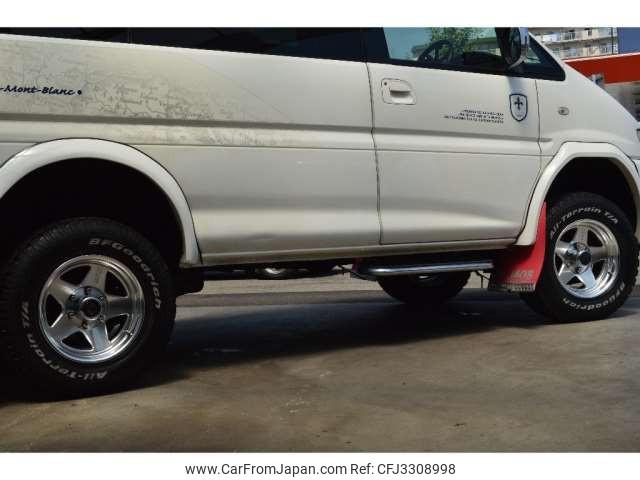 Mitsubishi Delica Spacegear 1999 thumbnail 22