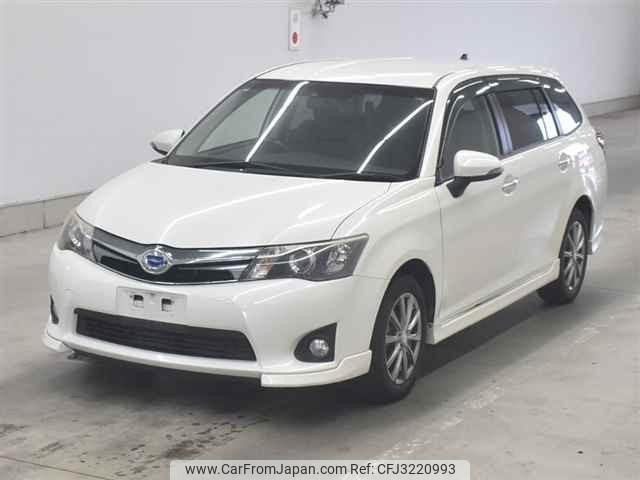 Toyota Corolla Fielder thumbnail 5
