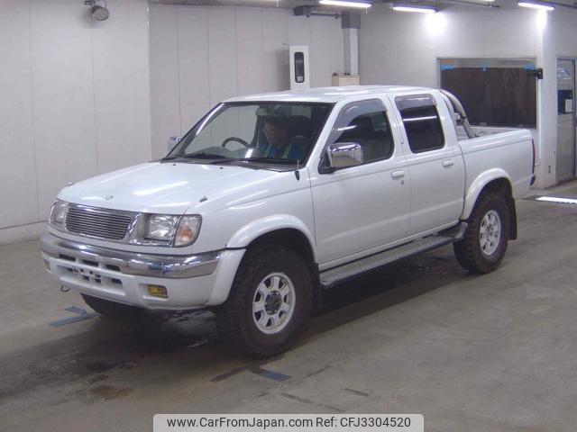 Nissan Datsun Pickup 2000 thumbnail 5