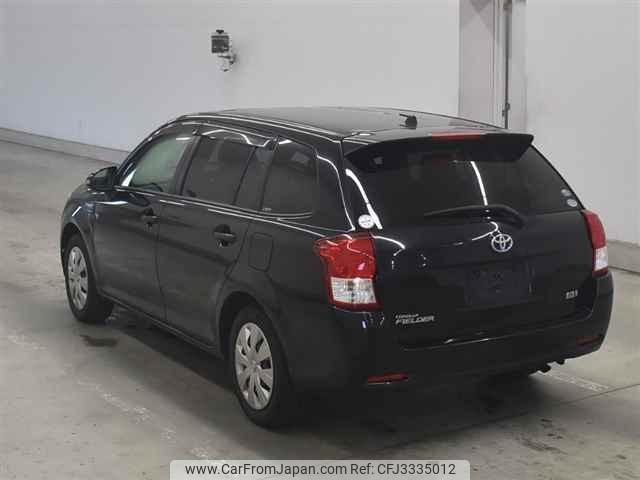 Toyota Corolla Fielder thumbnail 2
