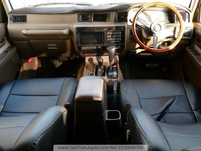 Toyota Land Cruiser 80 1996 thumbnail 6
