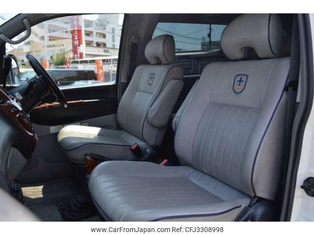Mitsubishi Delica Spacegear 1999 thumbnail 38