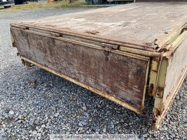 Mitsubishi Fuso Canter 1981 thumbnail 15
