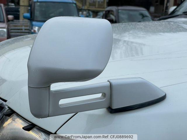 Nissan Safari 2000 thumbnail 42
