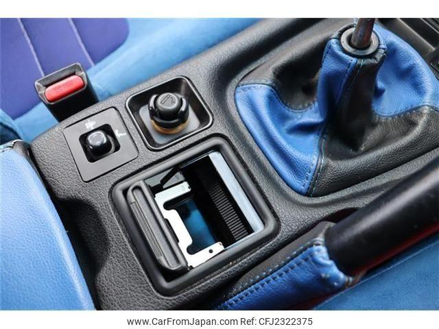Mitsubishi GTO 2000 thumbnail 13