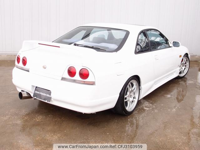 Nissan Skyline Coupe 1996 thumbnail 24