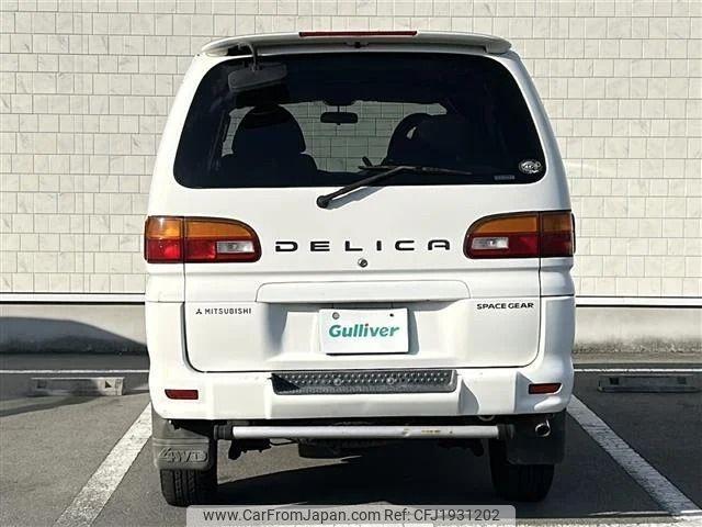Mitsubishi Delica Spacegear 2000 thumbnail 11