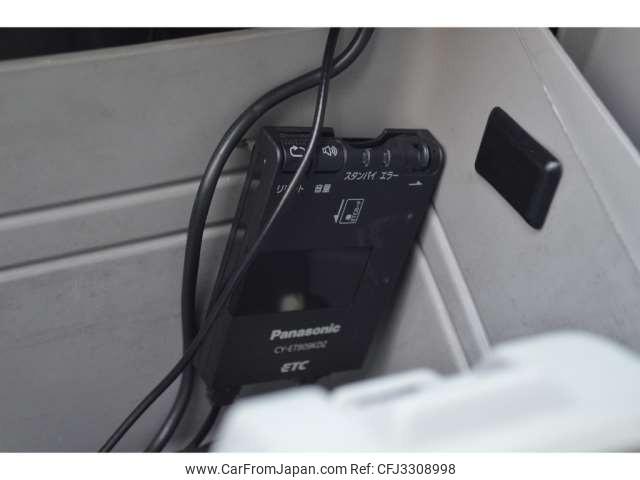 Mitsubishi Delica Spacegear 1999 thumbnail 5