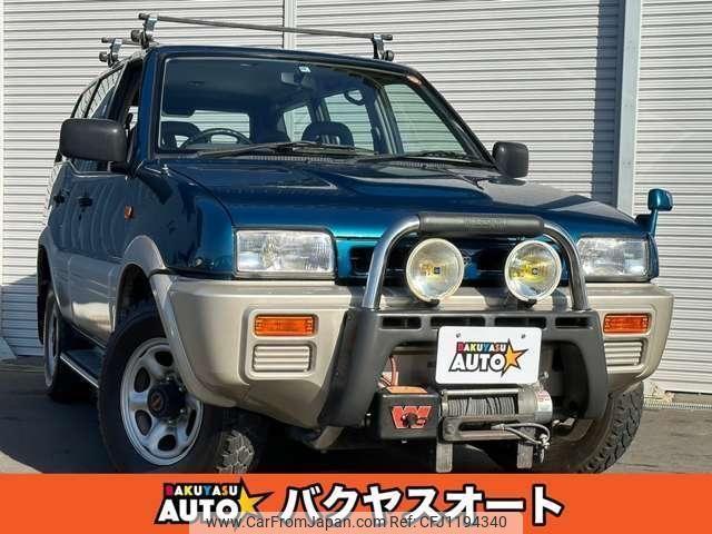 Nissan Mistral 1996 photo 1