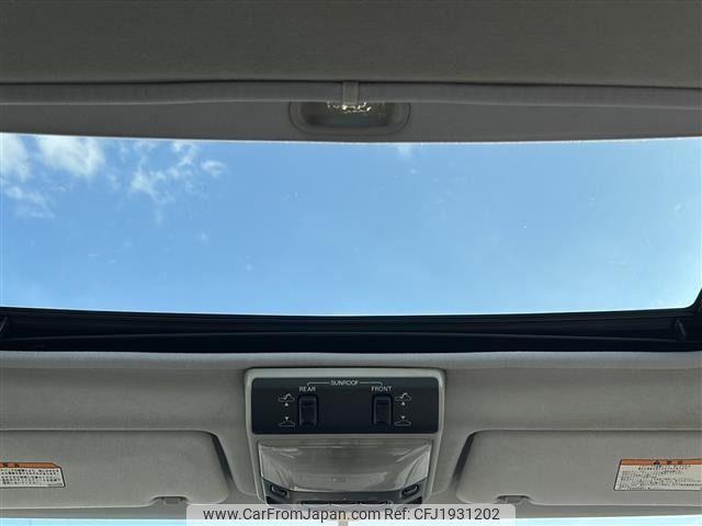 Mitsubishi Delica Spacegear 2000 thumbnail 29