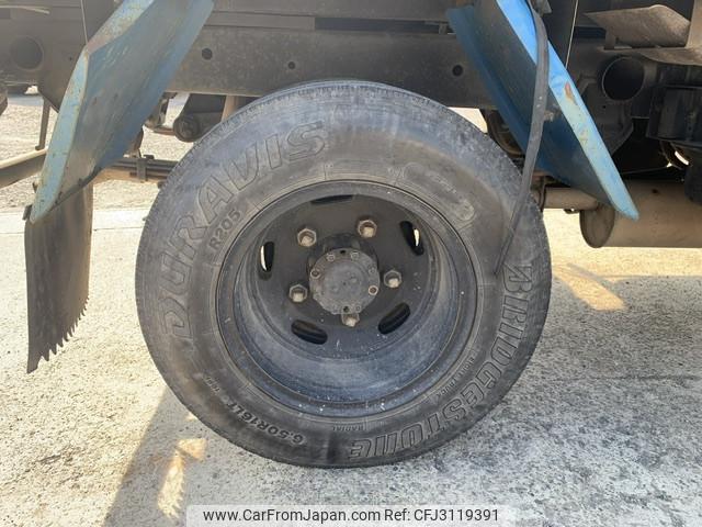 Mitsubishi Fuso Canter 1999 thumbnail 28