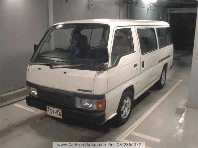 Nissan Caravan Coach 1990 thumbnail 5