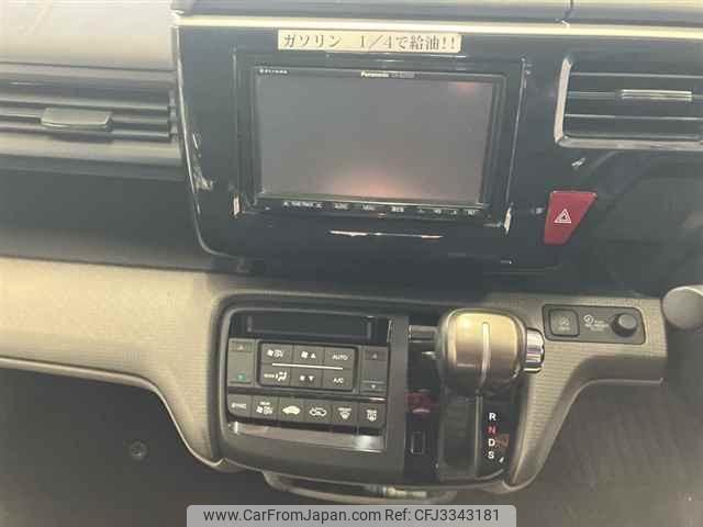 Honda stepwagon thumbnail 7
