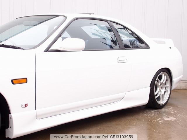 Nissan Skyline Coupe 1996 thumbnail 9
