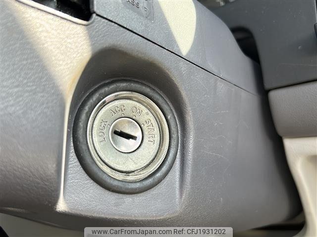 Mitsubishi Delica Spacegear 2000 thumbnail 15