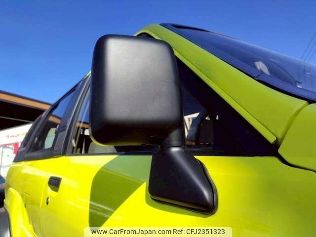 Toyota Hilux Surf 1986 thumbnail 28