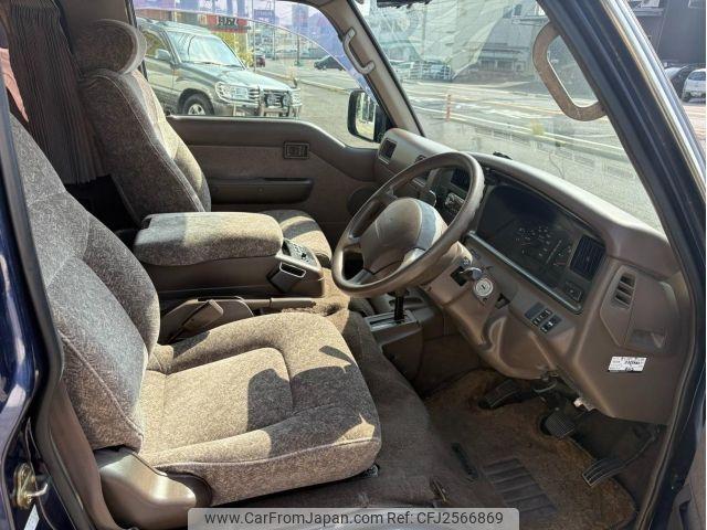 Nissan Caravan Coach 1996 thumbnail 5