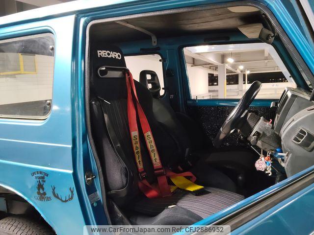 Suzuki Jimny 1992 thumbnail 25