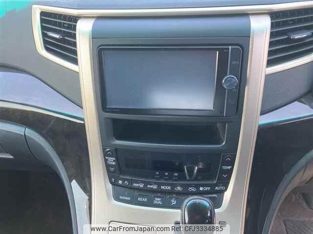 Toyota Alphard thumbnail 7
