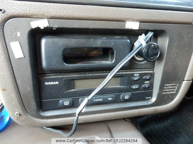 Nissan Caravan Coach 1996 thumbnail 16