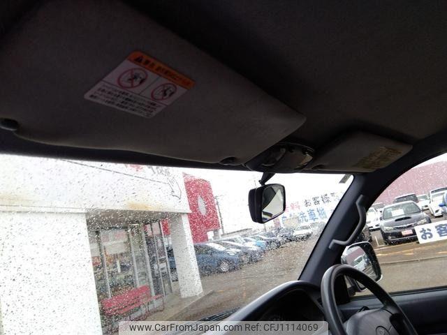 Toyota Hilux Surf 1998 thumbnail 36