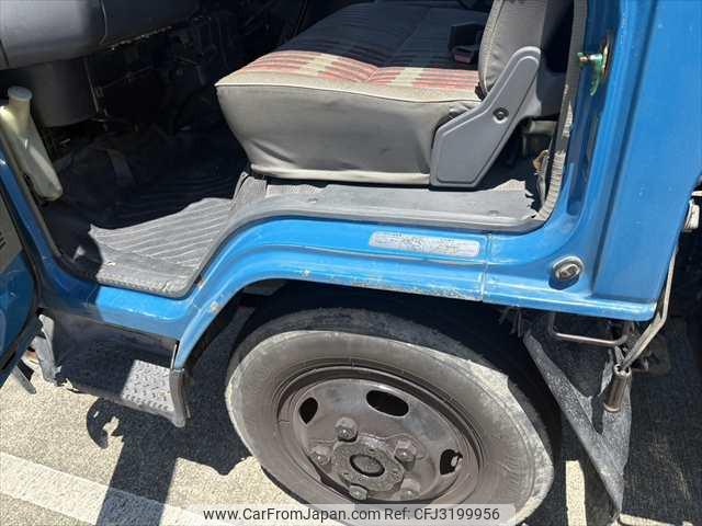 Mitsubishi Fuso Canter 1989 thumbnail 30