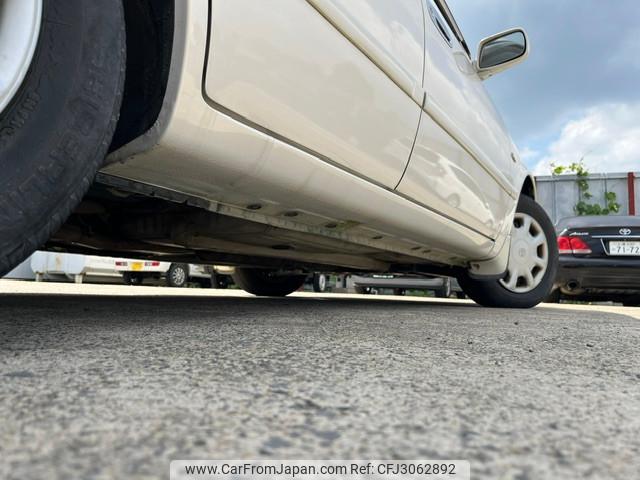 Toyota Corolla 2000 thumbnail 32