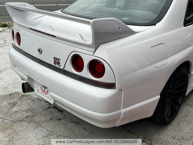 Nissan Skyline Coupe 1995 thumbnail 33