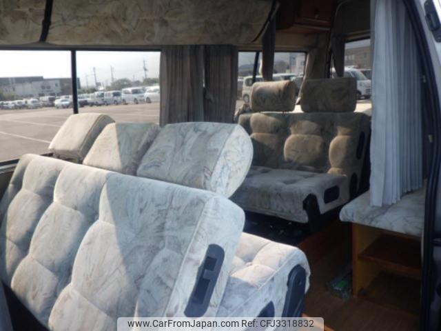 Toyota Hiace Van 1999 thumbnail 4